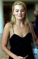 MARGOT ROBBIE at Brisbane International Airport