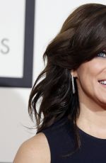 MARTINA MCBRIDE at 2014 Grammy Awards in Los Angeles