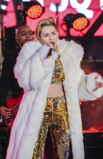 MILEY CYRUS Performs at Dick Clark’s New Year’s Rockin’ Eve with Ryan Seacrest in Los Angeles