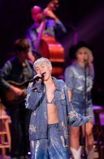 MILEY CYRUS Perofrms at MTV Unplugged in Hollywood