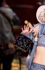 MILEY CYRUS Perofrms at MTV Unplugged in Hollywood