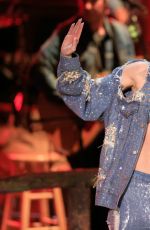 MILEY CYRUS Perofrms at MTV Unplugged in Hollywood