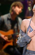 MILEY CYRUS Perofrms at MTV Unplugged in Hollywood