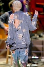 MILEY CYRUS Perofrms at MTV Unplugged in Hollywood