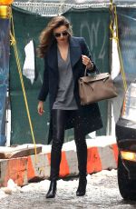 MIRANDA KERR Arrives ato Orlando Bloom