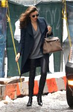 MIRANDA KERR Arrives ato Orlando Bloom