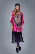 NINA AGDAL - Martha Rey for The La Boheme Collection