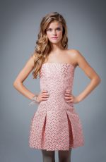NINA AGDAL - Martha Rey for The La Boheme Collection