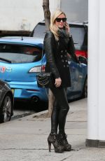PARIS and NIICKY HILTON Out and About in New York