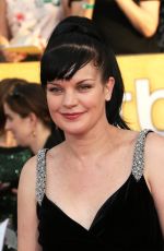 PAULEY PERRETTE at 2014 SAG Awards in Los Angeles