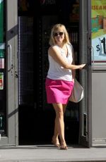 REESE WITHERSPOON at a Gas Station in Brentwood