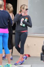 REESE WITHERSPOON in Tight Legging Arrives at a Gym