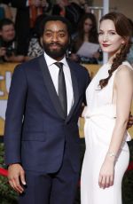 SARI MERCER at 2014 SAG Awards in Los Angeles