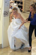 SOFIA VERGARA and JULIE BOWEN on the Set of Modern Family