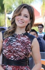 SOPHIA BUSH on the Set of Extra in Universal City