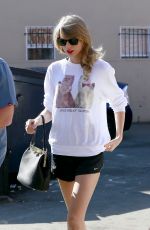 TALOR SWIFT in Shorts Arrives at a Dance Studio