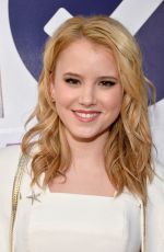 TAYLOR SPREITLER at 40th Annual People’s Choice Awards in Los Angeles