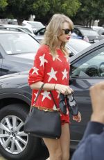 TAYLOR SWIFT Leaves Ballet Classes in Los Angeles