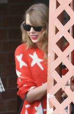 TAYLOR SWIFT Leaves Ballet Classes in Los Angeles