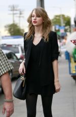 TAYLOR SWIFT Out Shopping in Los Angeles