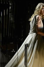 TAYLOR SWIFT Performs at 2014 Grammy Awards in Los Angeles
