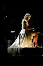 TAYLOR SWIFT Performs at 2014 Grammy Awards in Los Angeles