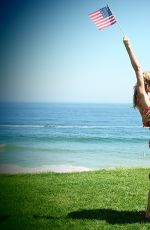 TAYLOR SWIFT Personal Bikini Pictures