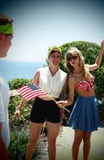 TAYLOR SWIFT Personal Bikini Pictures
