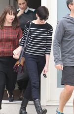ANNE HATHAWAY Leaves a Singing Lessons Class in Los Angeles