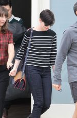 ANNE HATHAWAY Leaves a Singing Lessons Class in Los Angeles