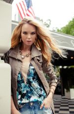 AURELIA GLIWSKI- City Blue, Winter 2014