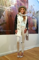 BELLA THORNE at Marc Jacobs Daisy Tweet Shop in New York