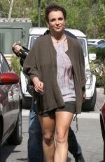BRITNEY SPEARDS Out for Lunch in Agoura Hills
