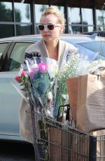 DIANE KRUGER Shopping Grocery at Gelson