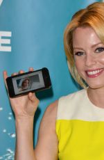 ELIZABETH BANKS at 2nd Annual Listerine 21 Days Challenge Launch