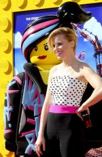 ELIZABETH BANKS at The Lego Movie Premiere in Los Angeles