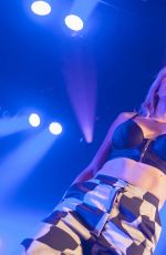 ELLIE GOULDING Performs at Grossen Freiheit 36 Festival in Hamburg