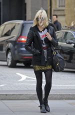 FEARNE COTTON Arrives at BBC Radio 1 Studios in London