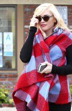 GWEN STEFANI Visit Her Acupuncture Doctor in Los Angeles