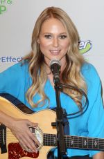 JEWEL Celebrates Launch of Swiffer