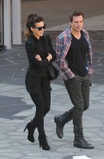 KATE BECKINSALE and Len Wiseman Out Shopping in Santa Monica