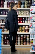 KATE BECKINSALE and Len Wiseman Out Shopping in Santa Monica