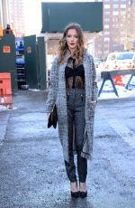 KATIE CASIDY Arrives at Lincoln Centre During Mmercedes-Benz Fashion Week in new York