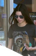 KENDALL JENNER Leaves Noah