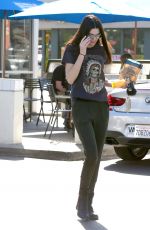 KENDALL JENNER Leaves Noah