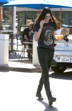 KENDALL JENNER Leaves Noah