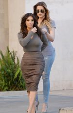 KIM and KHLOE KARDASHIAN an KYLIE JENNER Arrives at Naimie