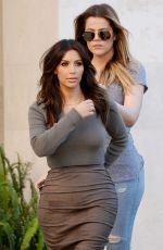 KIM and KHLOE KARDASHIAN an KYLIE JENNER Arrives at Naimie