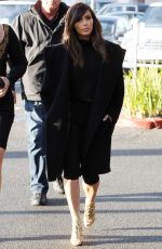 KIM KARDASHIAN Out for Lunch with KRIS JENNER at Fins Seafood Grill