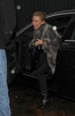 KYLIE MINOGUE Leaves a Studio in London